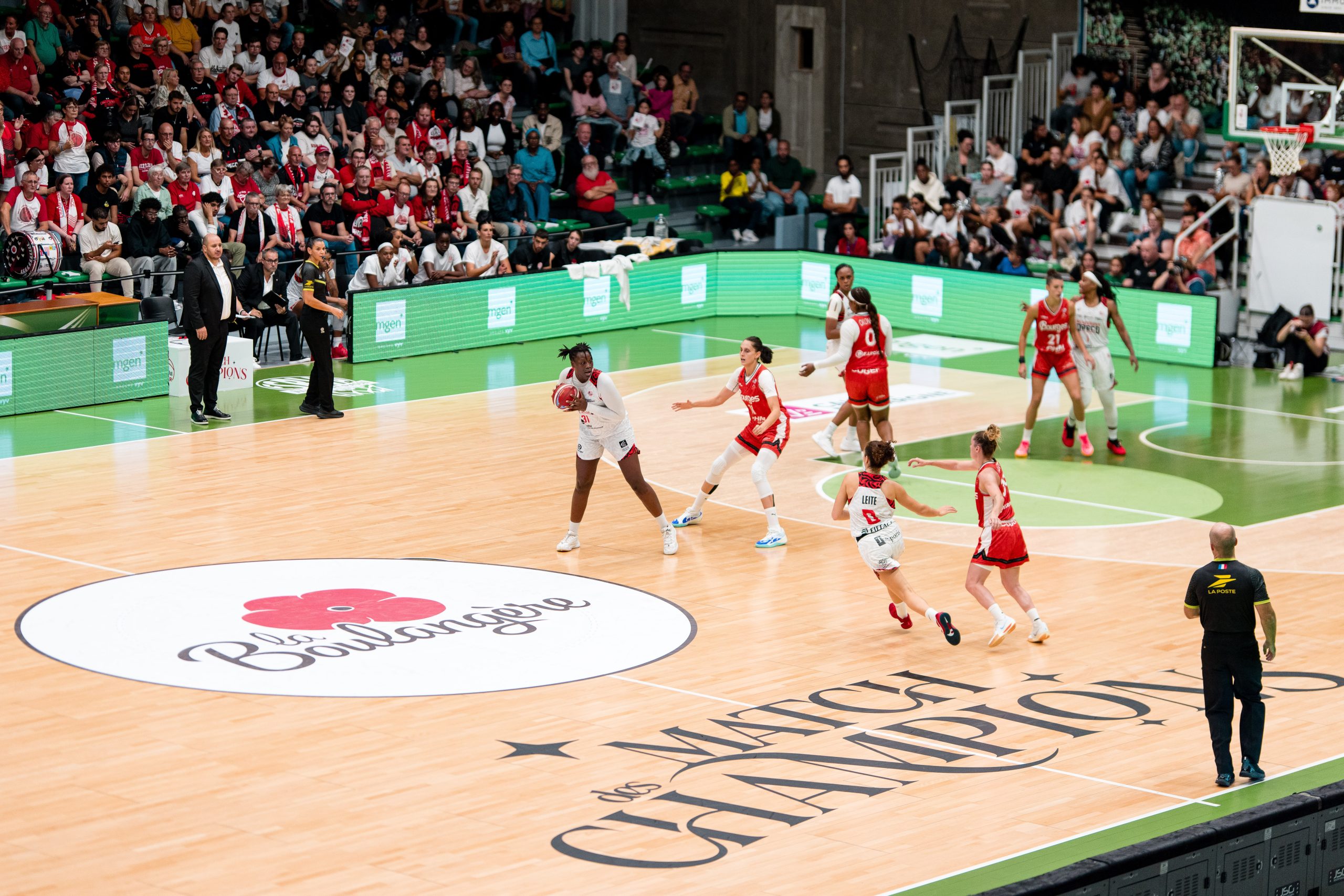 Match de basket féminin