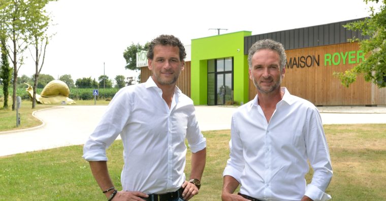 Sébastien (à gauche) et Olivier Royer, fondateurs de RoyeR Cosmétique.