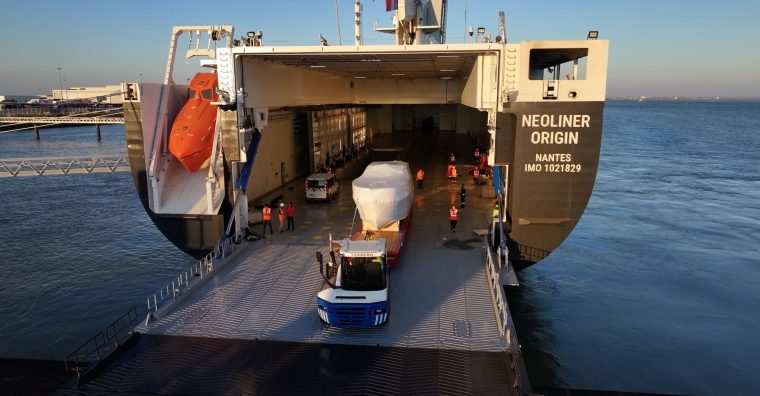 Illustration de l'article Beneteau mise sur la voile pour verdir ses exportations