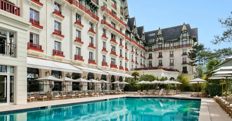 Illustration de l'article L’Hermitage entre dans le cercle très fermé des « Leading Hotels of the World »