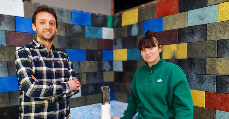 Illustration de l'article Plastivore transforme le plastique recyclé en trophées pour Ici Industrie