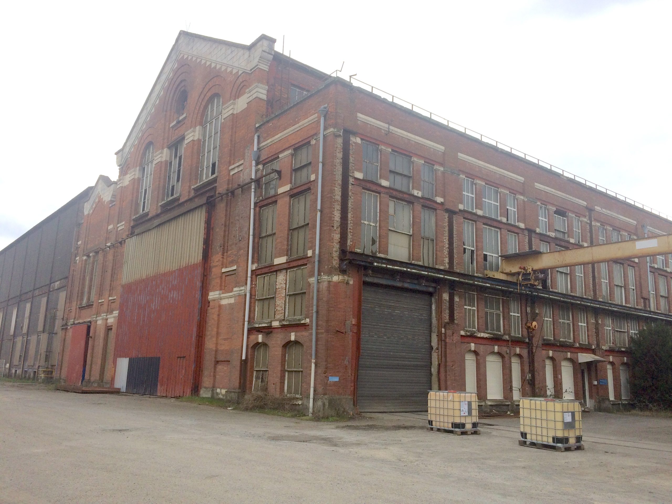 La Fonderie Atlantique Industrie avait intégré le pole économique maritime du Bas Chantenay dans l'ancienne usine électrique.