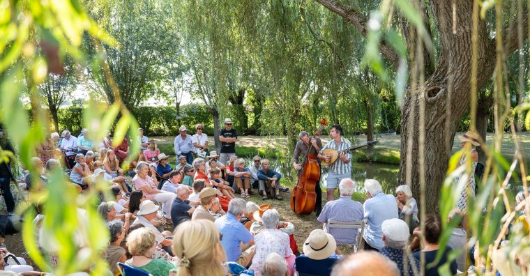 Illustration de l'article À Thiré, le baroque pousse entre les fleurs