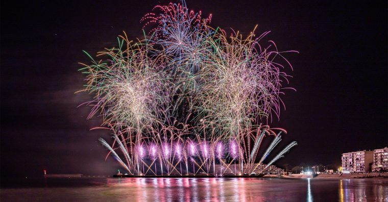 Illustration de l'article Feux d’artifice, le secteur s’enflamme