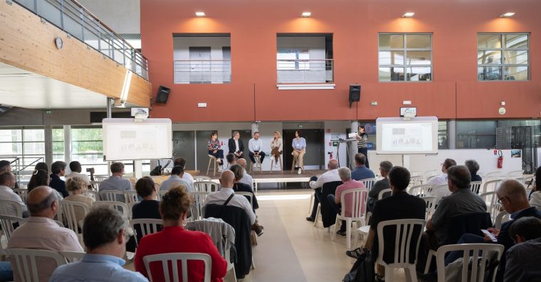 La conférence de l'après-midi lors de la 3e édition de « 100 % », rendez-vous régional consacré à la plasturgie responsable et circulaire.